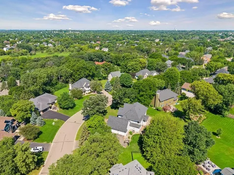 8940 Highview Lane Woodbury MN 55125