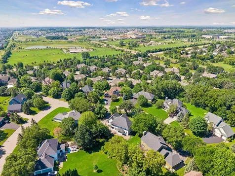 8940 Highview Lane Woodbury MN 55125