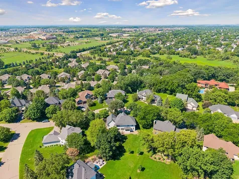 8940 Highview Lane Woodbury MN 55125