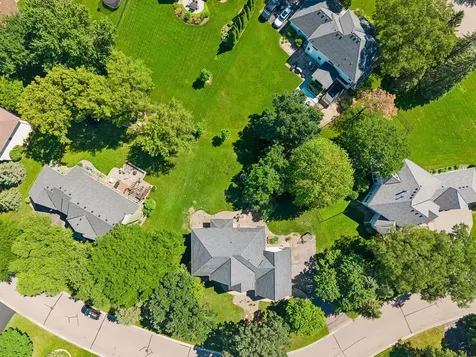 8940 Highview Lane Woodbury MN 55125
