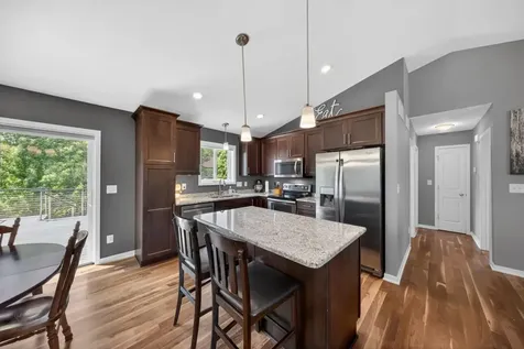 810 8th Avenue SW Pine Island MN 55963