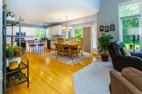4304 Gadwall Court Eagan MN 55122