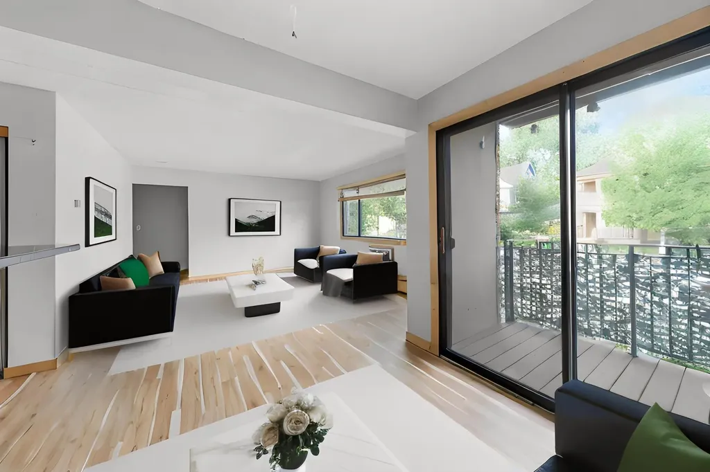 2530 1st Avenue S Minneapolis MN 55404