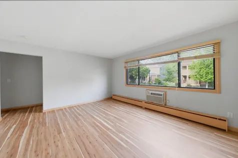 2530 1st Avenue S Minneapolis MN 55404