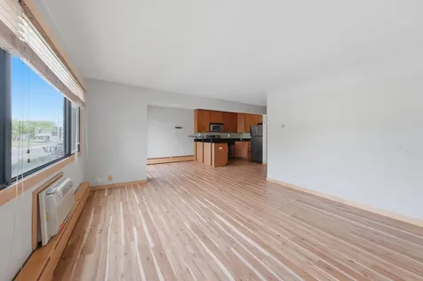 2530 1st Avenue S Minneapolis MN 55404
