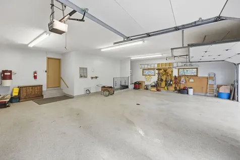1360 Parkview Drive Chaska MN 55318