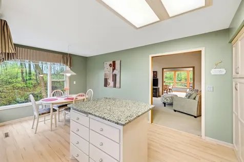 1360 Parkview Drive Chaska MN 55318