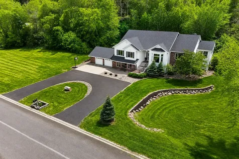 9655 Barton Trail Inver Grove Heights MN 55077