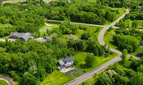 9655 Barton Trail Inver Grove Heights MN 55077