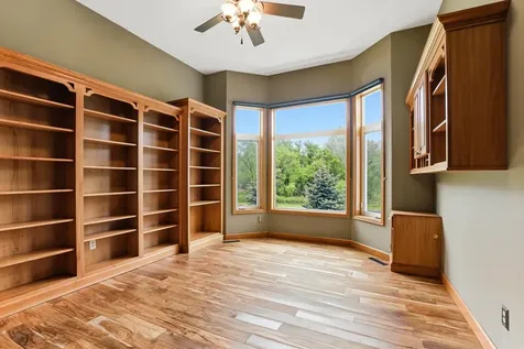 9655 Barton Trail Inver Grove Heights MN 55077