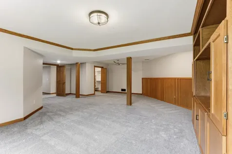 9655 Barton Trail Inver Grove Heights MN 55077
