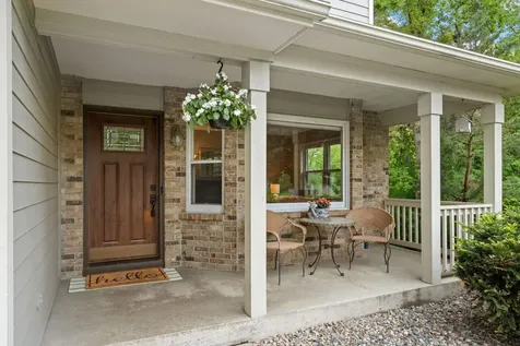 17149 Hayes Avenue Lakeville MN 55044