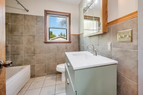 714 3rd Street N Saint James MN 56081