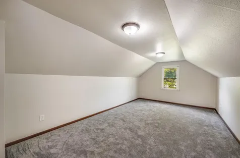 714 3rd Street N Saint James MN 56081