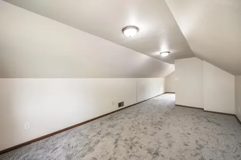 714 3rd Street N Saint James MN 56081