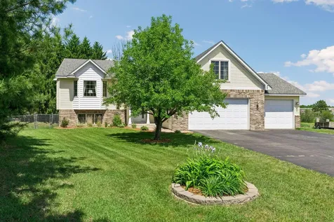 4946 259th Court Wyoming MN 55092