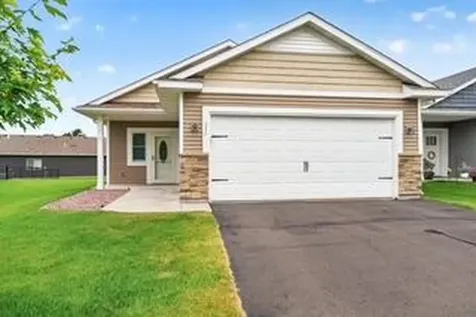 211 8th Avenue NE Isanti MN 55040