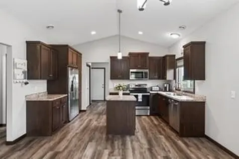 211 8th Avenue NE Isanti MN 55040