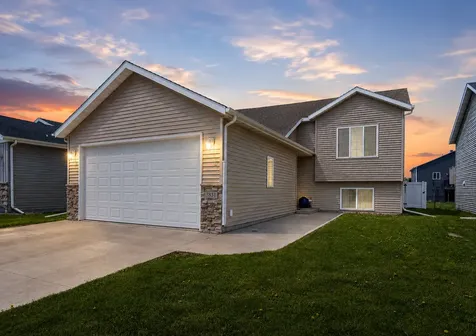 3831 32nd Street S Moorhead MN 56560