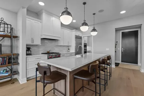 1 Hill Farm Road North Oaks MN 55127