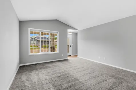 1591 Elm Street S Cambridge MN 55008