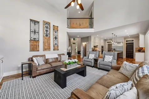 6365 Oxbow Bend Chanhassen MN 55317