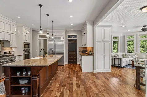 6365 Oxbow Bend Chanhassen MN 55317