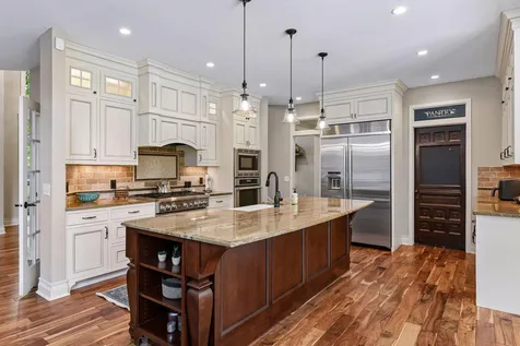 6365 Oxbow Bend Chanhassen MN 55317