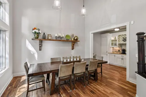 6365 Oxbow Bend Chanhassen MN 55317