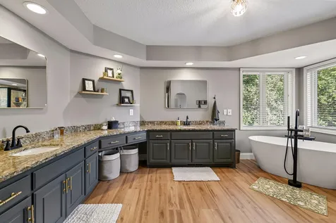 6365 Oxbow Bend Chanhassen MN 55317