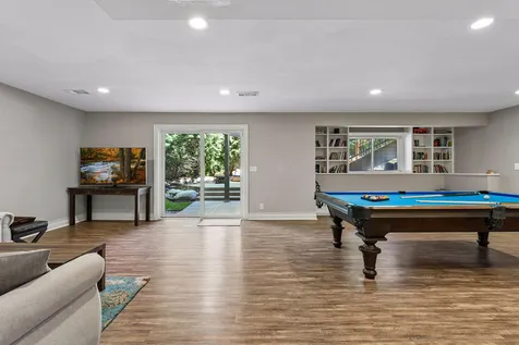 6365 Oxbow Bend Chanhassen MN 55317