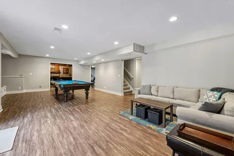 6365 Oxbow Bend Chanhassen MN 55317
