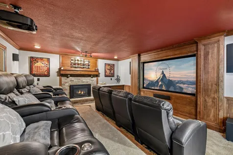 6365 Oxbow Bend Chanhassen MN 55317
