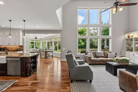 6365 Oxbow Bend Chanhassen MN 55317