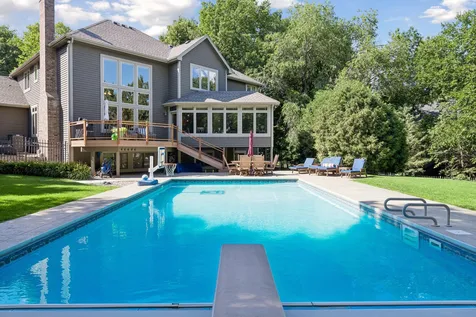 6365 Oxbow Bend Chanhassen MN 55317