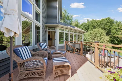 6365 Oxbow Bend Chanhassen MN 55317