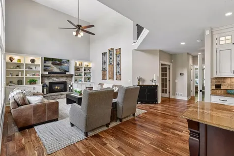 6365 Oxbow Bend Chanhassen MN 55317