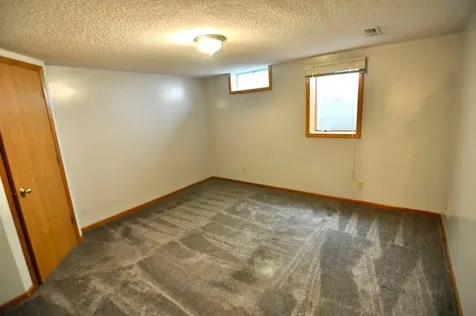 915 Fuller Street S Shakopee MN 55379
