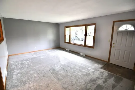 915 Fuller Street S Shakopee MN 55379