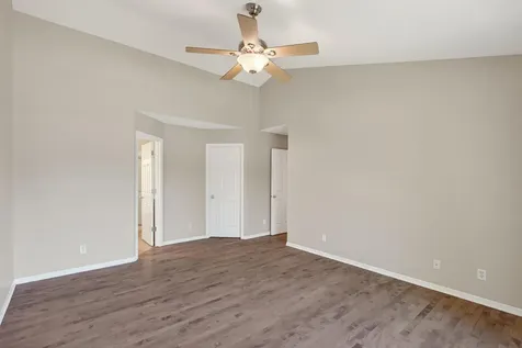 18005 45th Avenue N Plymouth MN 55446