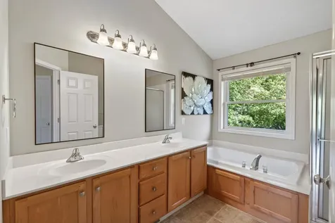 18005 45th Avenue N Plymouth MN 55446