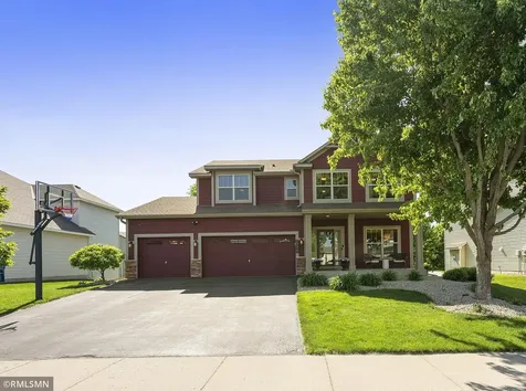 1774 Fox Run Shakopee MN 55379
