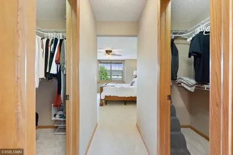 1774 Fox Run Shakopee MN 55379