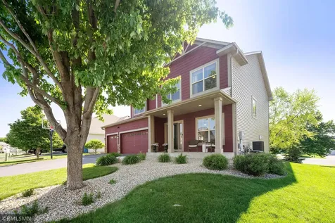 1774 Fox Run Shakopee MN 55379