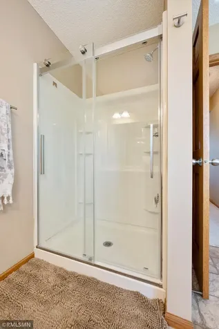 1774 Fox Run Shakopee MN 55379