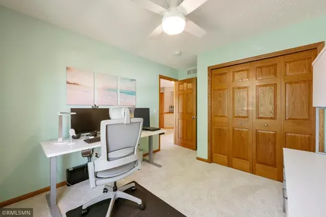 1774 Fox Run Shakopee MN 55379