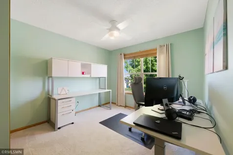 1774 Fox Run Shakopee MN 55379