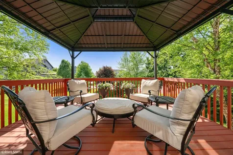 1774 Fox Run Shakopee MN 55379