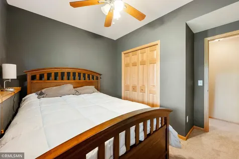 1774 Fox Run Shakopee MN 55379