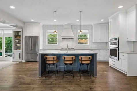 5140 Chowen Avenue S Minneapolis MN 55410